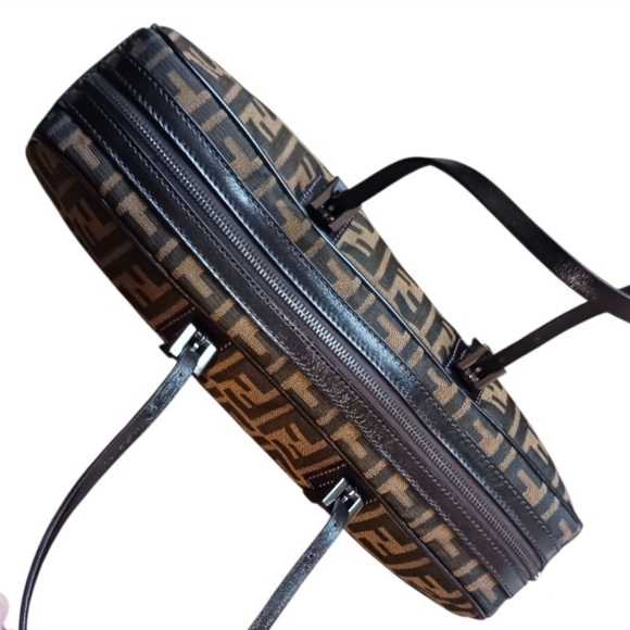 SOLD Vintage Fendi Bauletto Zucca Barrel Bag 8BL006 - Picture 4 of 16